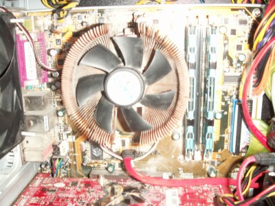 A 'clean' CPU heatsink.
